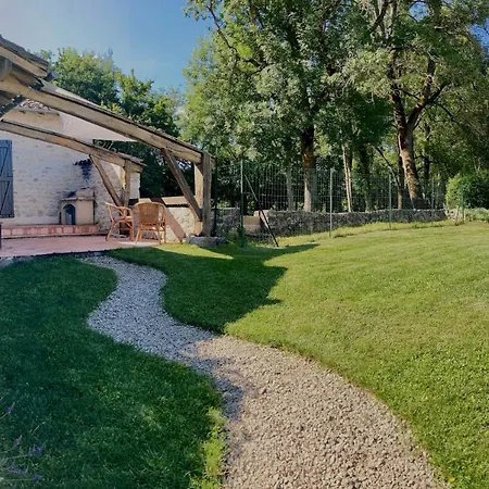 De Charme Avec Piscine Сasa de vacaciones