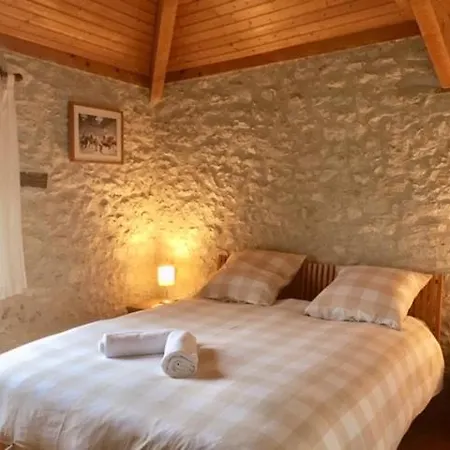 De Charme Avec Piscine Сasa de vacaciones *