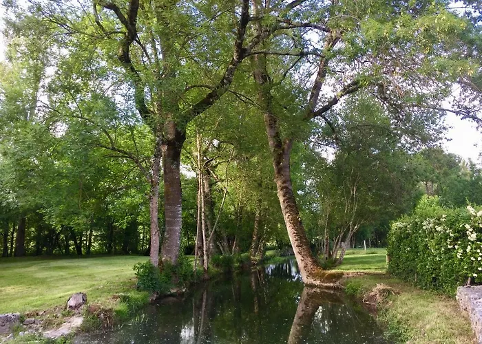 Hébergement de vacances De Charme Avec Piscine *