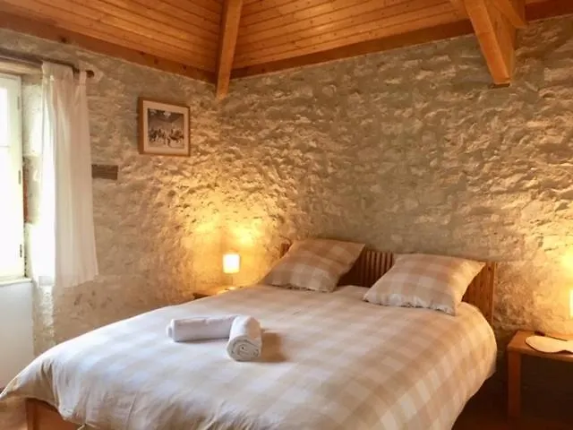 De Charme Avec Piscine Hébergement de vacances *